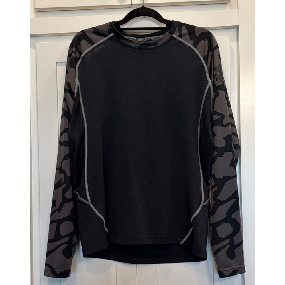 UnderArmour Baselayer black and gray camo heatgear LT